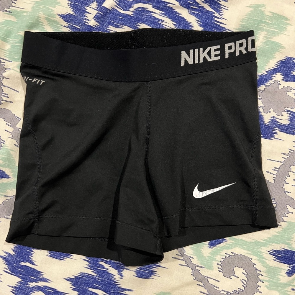 Nike Pros Size S
